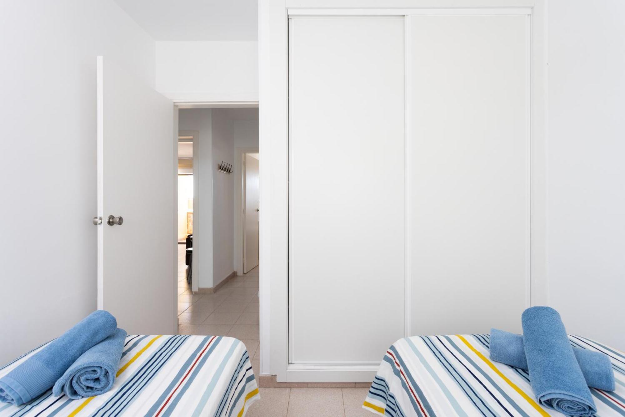 Frontline Playa Las Vistas With Pool, Parking, Sea Los Cristianos  Exterior foto